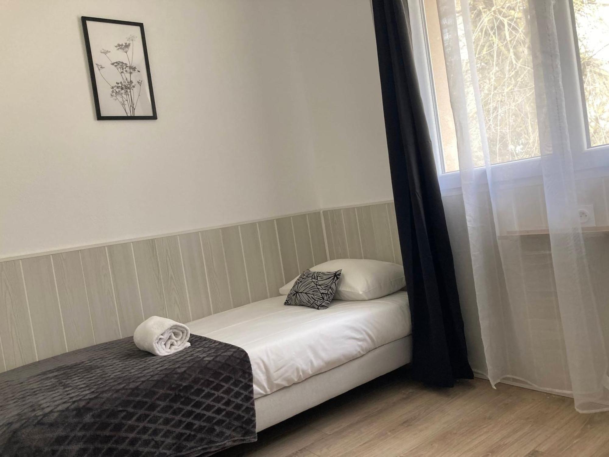 Orangerie Du Chateau Marith - Domaine Avec Piscine Guest house 3*